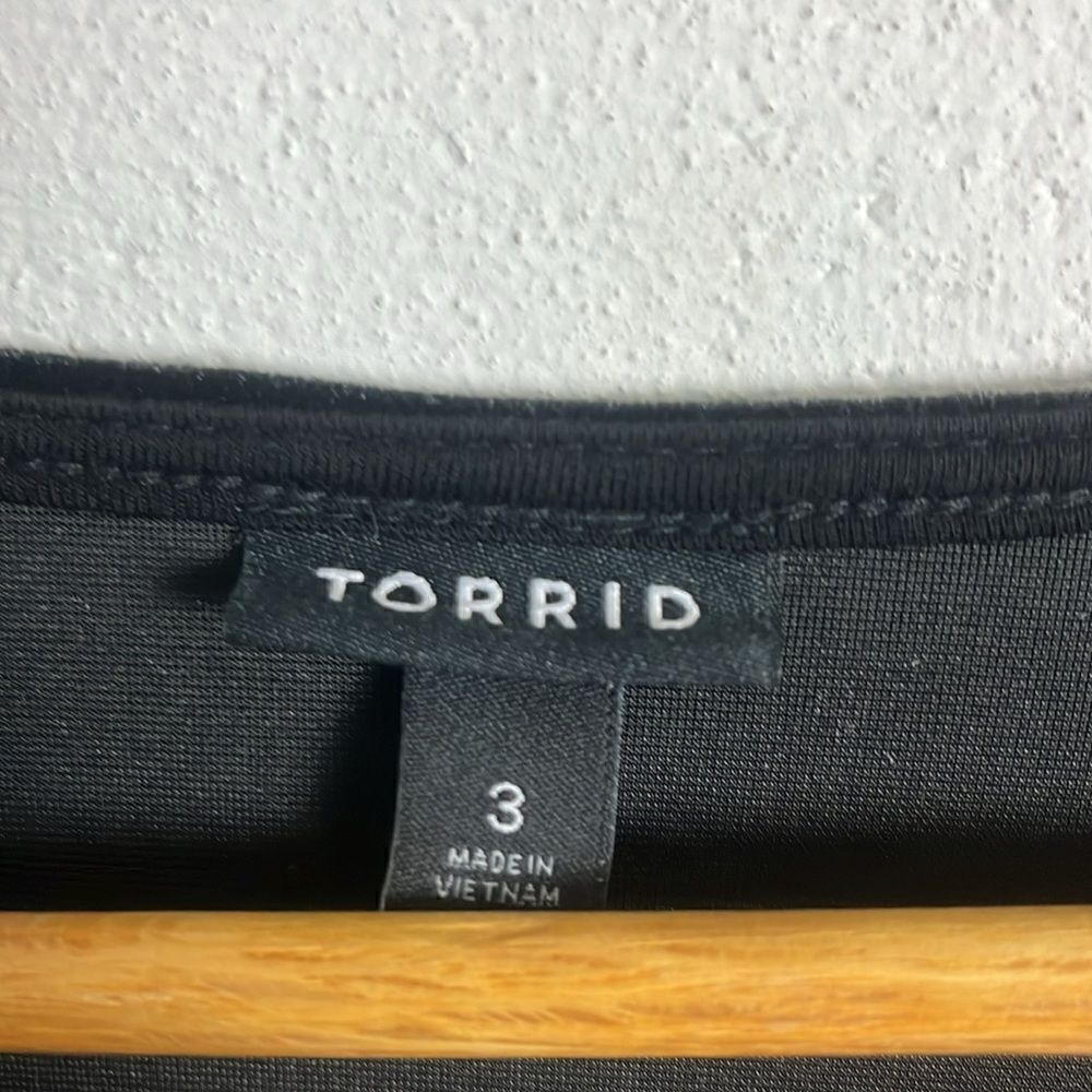 Torrid black velvet shirred-front stretch flutter sleeve top - Picture 3 of 5